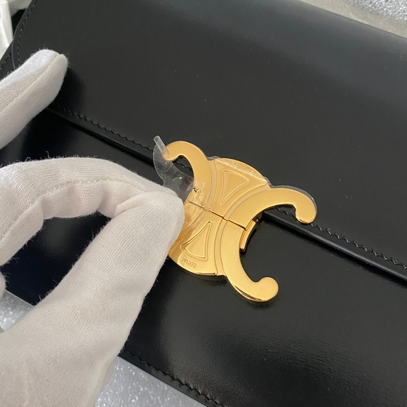 BNIB CELINE CLASSIQUE TRIOMPHE BAG IN CALFSKIN LEATHER BLACK MSRP $4,150 - Picture 7 of 10